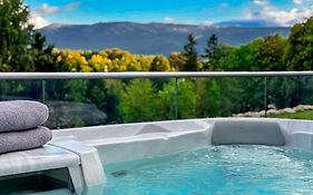 Kras Resort Apartament 110 z prywatnym jacuzzi i widokiem na góry